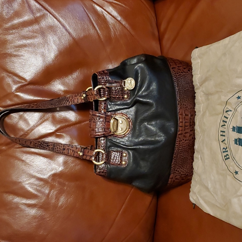 Brahmin, medium size satchel.